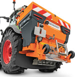 Mit dem hydraulisch angetriebenen Bandboden und der Präzisionsstreuscheibe ist der IceTiger S für alle Anforderungen gerüstet.