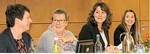 Gute Stimmung bei der Vorstandssitzung der Landfrauen an der Bauernschule mit (v. l.) den Vizepräsidentinnen Christa Fuchs und Renate Benne, der Präsidentin Juliane Vees und der Geschäftsführerin Sabine Schmidt.