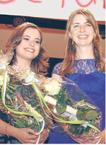 In Neckarsulm gekrönt: Weinkönigin Stefanie Schwarz (rechts) und Weinprinzessin Annekatrin Gauger.