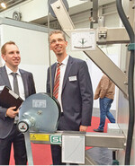 Die Winkelanzeige hilft dabei, den optimalen Rührwinkel zwischen 30 Grad und 60 Grad von der Mitte aus einzustellen.