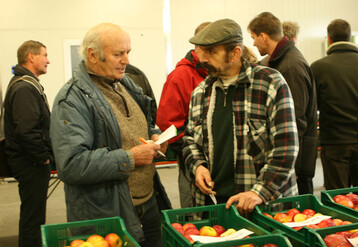 Hinweise zu Neuzüchtungen gab es beim Öko-Sortentreff in Bavendorf.