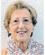 Ursula Berg wurde in Reutlingen geboren und lebt heute in Wuppertal. Seit über 20 Jahren schreibt sie Kurzgeschichten ebenso wie Beiträge für Rundfunk, Schul- und Religionsbücher. Ehrenamtlich engagiert sie sich in ihrer Gemeinde. Von Ursula Berg sind bereits viele berührende Geschichten in den Weihnachtsausgaben von BW-agrar erschienen.