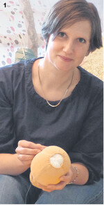 Julia Galties ist Mutter von Justus (6) und Greta (2) und von immer neuen Puppenkindern, die sie übers Internet verkauft.