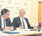 Präsident Joachim Rukwied (rechts) erläutert die aktuelle Lage; links Hauptgeschäftsführer Peter Kolb.