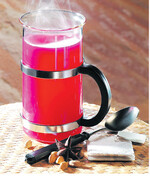 Kräutertees mit Apfel- und Holundersaft gemixt stärken die Abwehrkräfte.