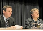 Bernhard Chilla (Agravis Münster, links im Bild) und Dr. Holger Flaig (LTZ Augustenberg) referierten auf der größten süddeutschen Braugerstentagung in Herrenberg am Dienstag.