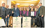 Die Preisträger, Jurymitglieder und Gäste bei der LUI-Preisverleihung in Neckarelz.