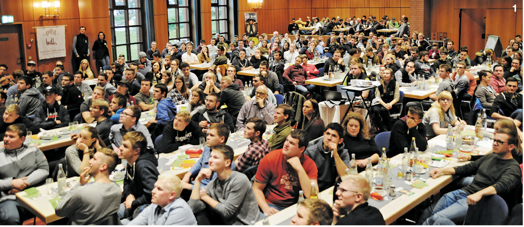 Volles Haus herrschte beim Junglandwirtekongress in Denkendorf. Er wird von der Landjugend Württemberg Baden, dem Bund der Landjungend Württemberg-Hohenzollern und dem Bund Badischer Landjugend veranstaltet.
