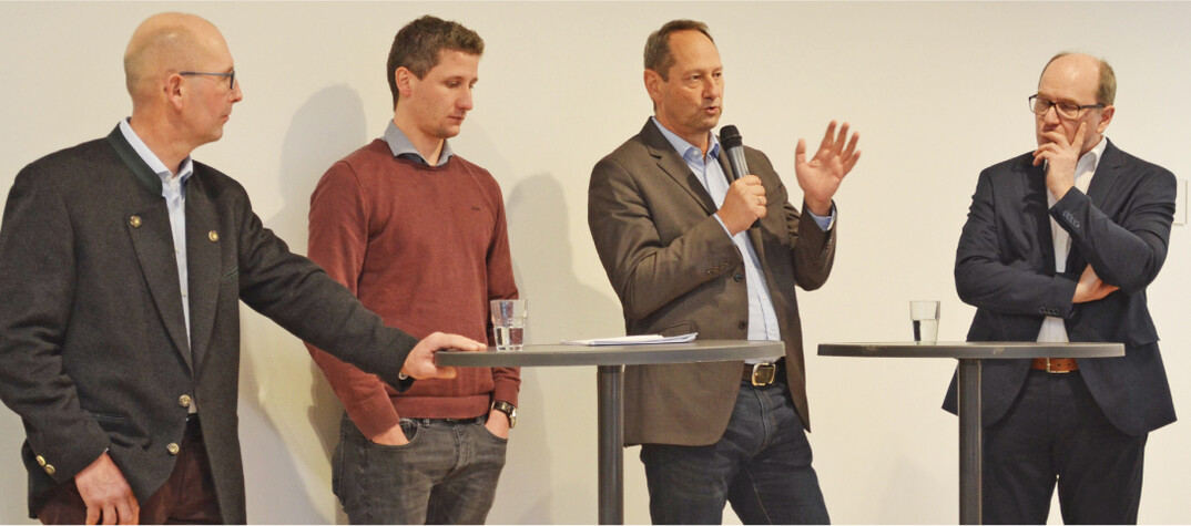 Die Referenten des Hohenloher Schweinetags (v. l.): Matthias Fries, Michael Wahl, Hansjörg Schrade, Hans-Benno Wichert.