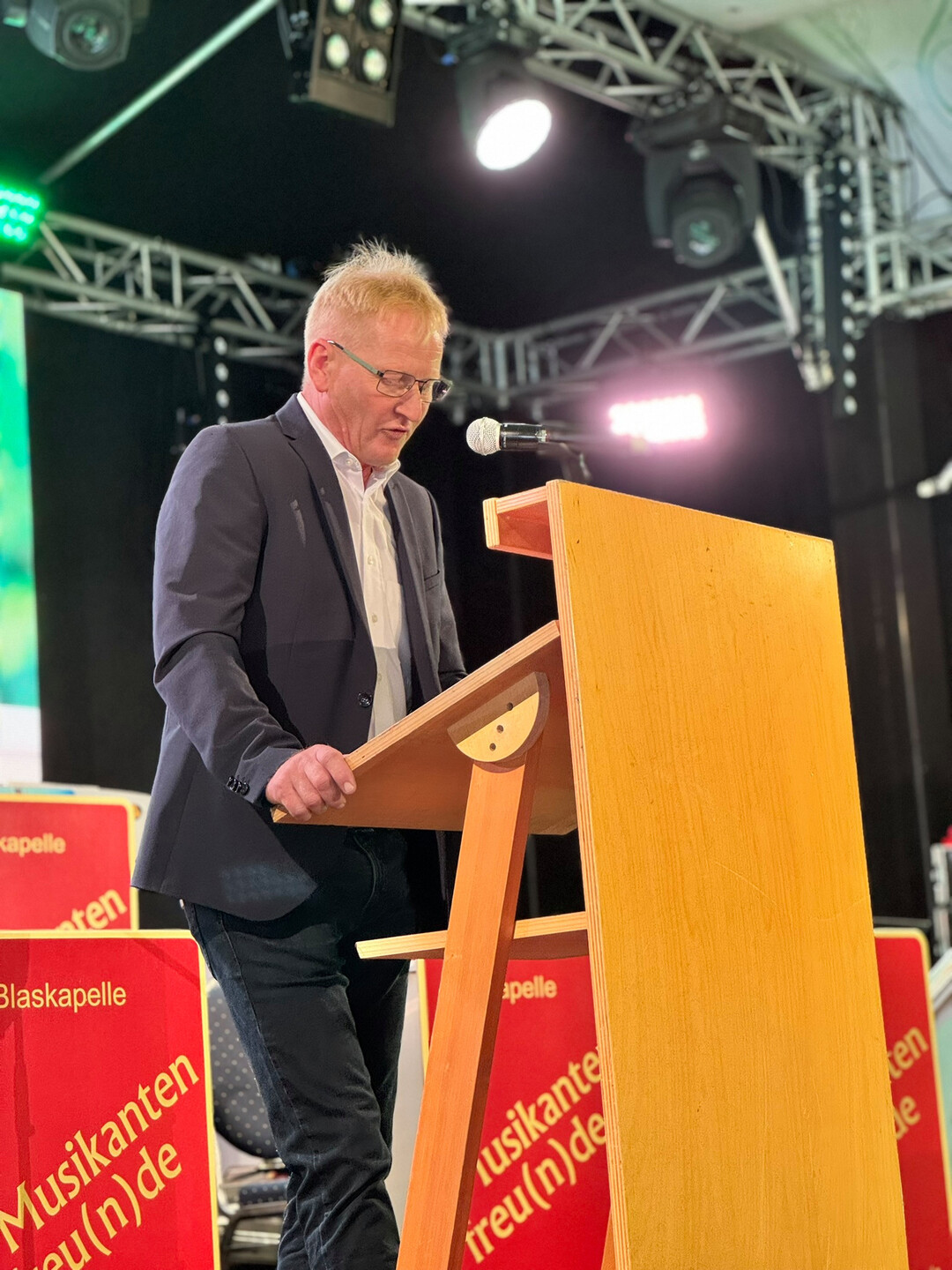 Hubert Kucher erffnet die Bauernkundgebung im Rahmen der Ipfmess 2024.