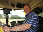 Nicht nur auf dem Mähdrescher behält Joachim Rukwied den Überblick über den Betrieb.