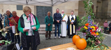 LBV-Vizeprsidentin Roswitha Geyer-Fler vor der Stiftskirche in Stuttgart.