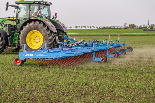 Der Striegel Thulit MF/1200 ist ab sofort in kleiner Stckzahl, ab Mrz 2025 dann in Serie verfgbar.