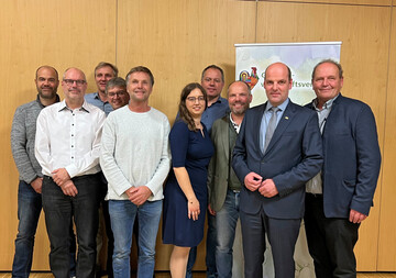 Der neu gewhlte Vorstand des GWV BW (v. l. n. r.): Stefan Grimbacher, Matthias Kurz, Johannes Knpple, Matthias Hlle, Christoph Hnig, Geschftsfhrerin Andrea Bauer, Marcus Knninger, Martin Zapf, Georg Heitlinger und Josef Wohlfrom (es fehlt Werner Hockenberger).