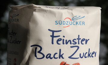 Aus Zuckerrben lsst sich nicht nur Zucker gewinnen. Auch Fasern fr die Papierindustrie sind mglich.