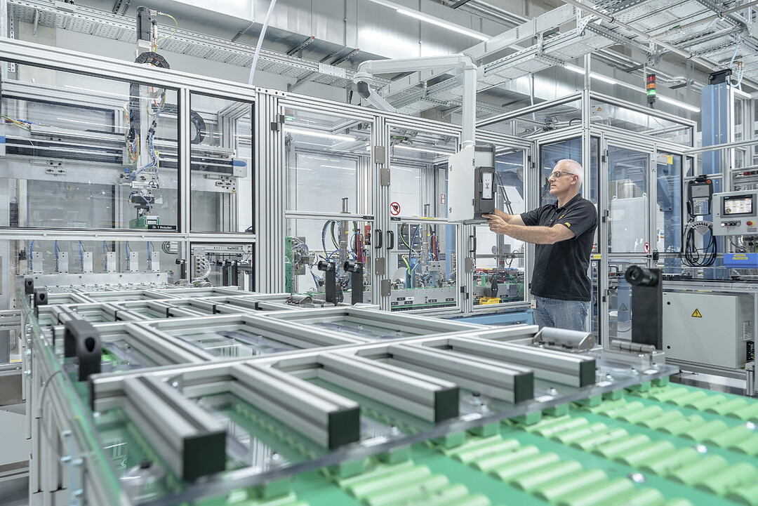 Stihl baut die Akku-Kompetenz kontinuierlich aus: Ab 2025 soll in Waiblingen das Herzstück eines Akku-Geräts, der EC-Motor, in Eigenfertigung vom Band laufen.
