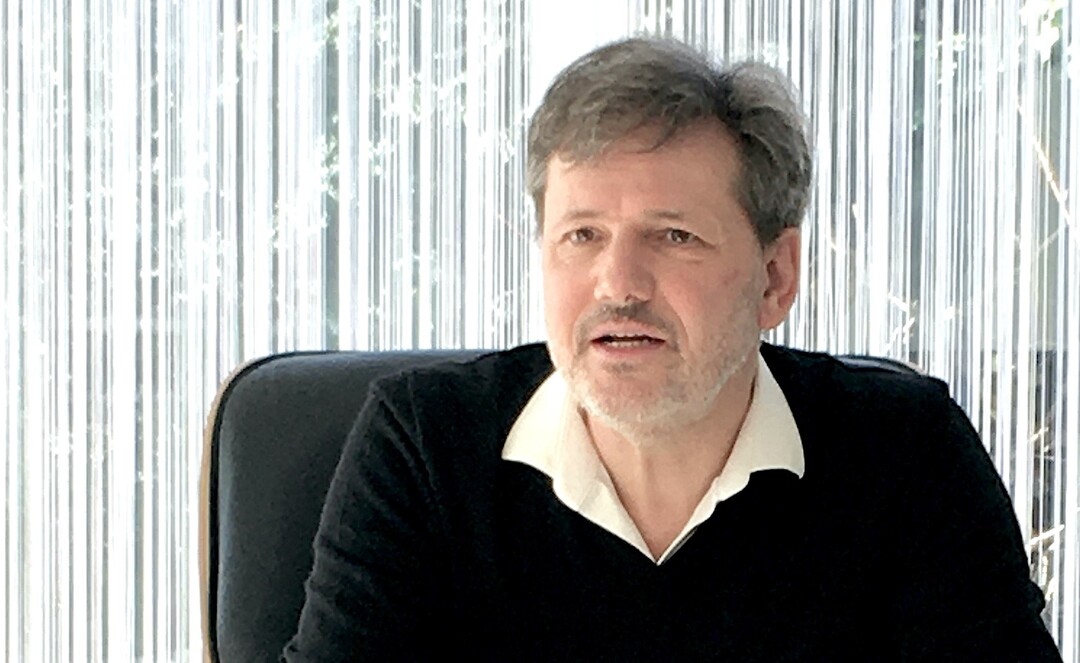 Olaf Deininger, Friedrichshafen/Bodensee, bis 2019 Chefredakteur des Handwerk-Magazins, davor Redaktionsleiter Neue Medien beim Deutschen Landwirtschaftsverlag, Mnchen, ist Wirtschaftsjournalist, Digitalexperte und schreibt fr Zeitungen und Fachmagazine ber Food, Medien und neue Technologien.  