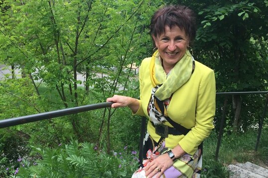   Ivanka Seitz aus Tettnang (Bodenseekreis) ist seit Jahresbeginn 2020 neue Leiterin der Schwbischen Bauernschule Bad Waldsee, des Bildungshauses des Landesbauernverbandes in Baden-Wrttemberg (LBV). Gleich im ersten Jahr ihrer neuen Aufgabe erfordert die Pandemie Kreativitt und neue Wege in der Bildungsarbeit. Wie sich das Team der Bauernschule den Herausforderungen stellt und was 2021 geplant ist, erklrt Ivanka Seitz im Interview mit BWagrar. 