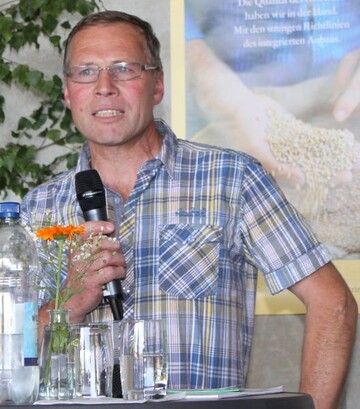 Seniorchef Gerhard Bentz bei der Begrung.