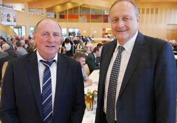 Vor Beginn des Bauerntages - Kreisvorsitzender Ernst Buck (links), Prsident Joachim Rukwied.