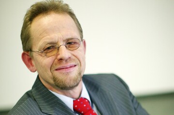 "Handelsblatt"-Journalist Dr. Norbert Hring