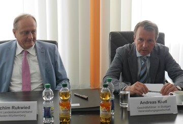 Prsident Joachm Rukwied und in.Stuttgart-Geschftsfhrer Andreas Kroll prsentieren ihre Zwischenbilanz zum Landwirtschaftlichen Hauptfest am 7. Tag, dem 3. Oktober 2014, vor den Medien auf dem Wasen.