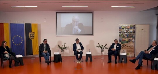 Podium auf der agrarpolitischen Tagung mit Minister Peter Hauk, Prsident Joachim Rukwied , MdEP Norbert Lins und vielen anderen Vertretern aus Politik, Wirtschaft und Wissenschaft am 23. November 2020 im Hospitalhof in Stuttgart.
