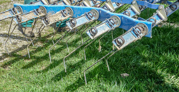 Für ein optimales Ergebnis muss der Striegel präzise eingestellt werden.