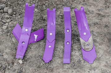 Durch einen Scharwechsel lässt sich der Grubber an unterschiedliche Anforderungen anpassen.