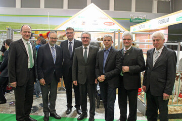 LBV-Vizeprsidenten Hans-Benno Wichert und Klaus Mugele, LBV-Hauptgeschftsfhrer Peter Kolb, Paul Locherer MdL, Dr. Patrick Rapp MdL, Klaus Burger MdL und Hubert Hopp (LBV-Vorstandsmitglied)