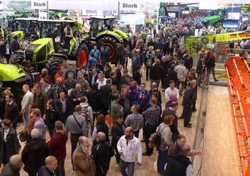 Mit 450.000 Besuchern hat die Agritechnica nach den Schtzungen fr den letzten Tag den bisherigen Hchststand von 2015 wieder erreicht. 