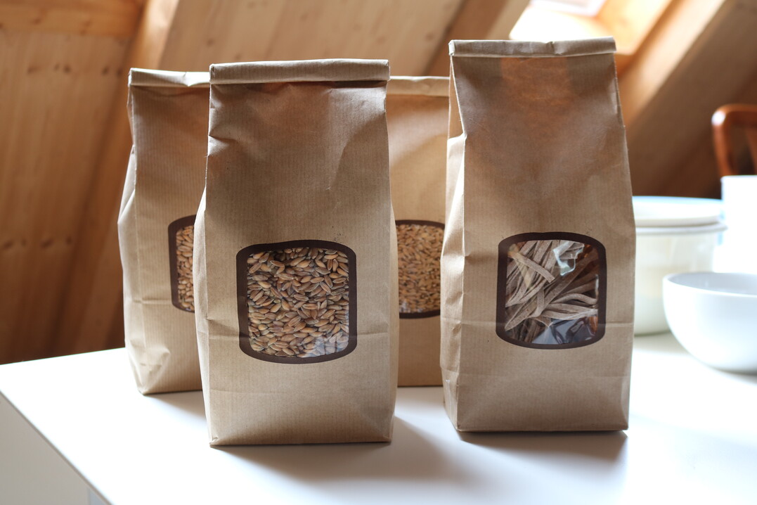 Ob Lohnverarbeitung, wie die Nudelherstellung, für Sie in Frage kommt,
hängt von Ihrer Betriebsausrichtung ab.