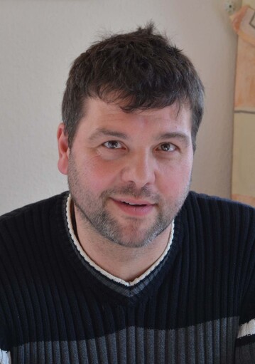 Helmut Bumler