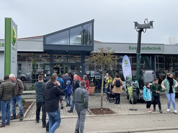 Die Ausstellung war ein groer Erfolg....
