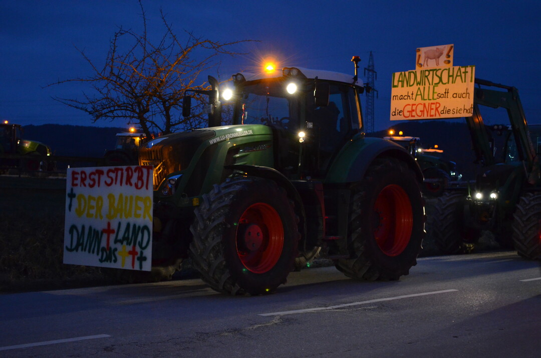 Vom 8. bis 15. Januar 2024 finden in ganz Baden-Wrttemberg, wie hier beim Bauernverband Schwbisch Hall - Hohenlohe - Rems, und bundesweit Proteste und Demonstrationen von Landwirten statt. Hintergrund sind die geplanten Beihilfe-Krzungen der Bundesregierung.