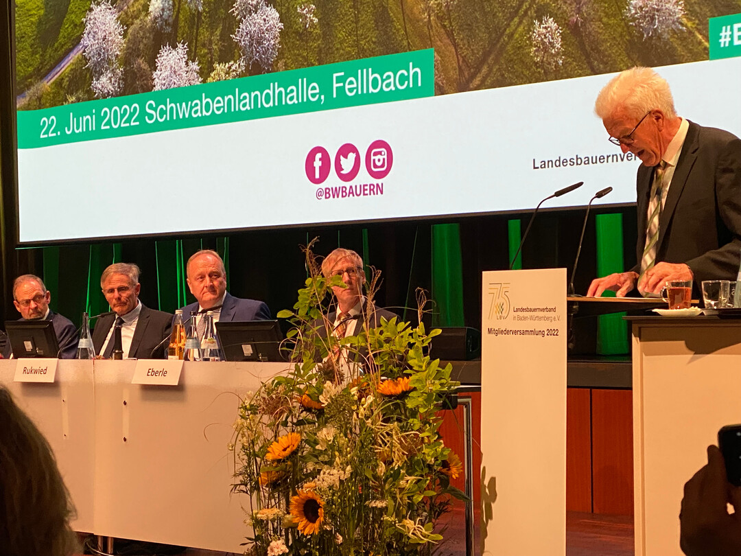 Ministerprsident Winfried Kretschmann spricht auf der Mitgliederversammlung im Landesbauernverband