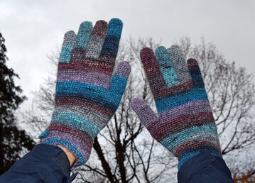 Gehkelte Handschuhe aus Sockenwolle