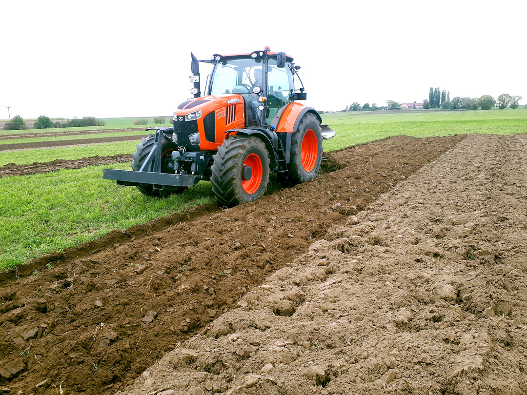 Auch die Bodenbearbeitung kann positive oder negative Wechselwirkungen in der Fruchtfolge erzeugen.