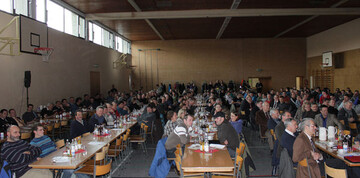 Volle Halle: ber 300 Milchviehhalter und Gste zog es am 20. Januar zur Milchtagung nach Amtzell. 