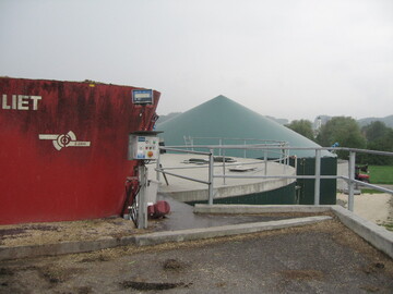Vor allem die Anschlussregelungen fr bestehende Anlagen im EEG 2017 sieht der Fachverband Biogas als wichtigen Meilenstein fr den Fortbestand dieses fr das Gelingen der Energiewende so wichtigen Energietrgers. 