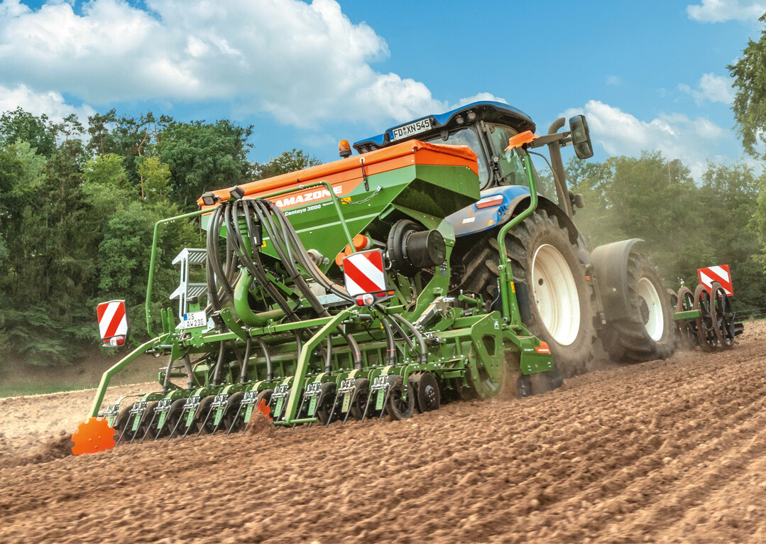 Amazone erweitert das Programm der pneumatischen Aufbausämaschinen um die Centaya 3000 Special.