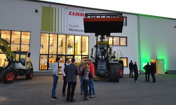 Claas Wrttemberg hat am Standort Oberessendorf seine neue Niederlassung fr Service und Reparatur der Landmaschinen erffnet. Erffnungsfeier fr das neue Gebude war am 29. Mrz.