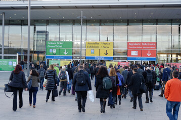 Mit elektronischen Tickets fr die Agritechnica knnen die Besucher bares Geld sparen und Wartezeiten an den Tageskassen vermeiden.