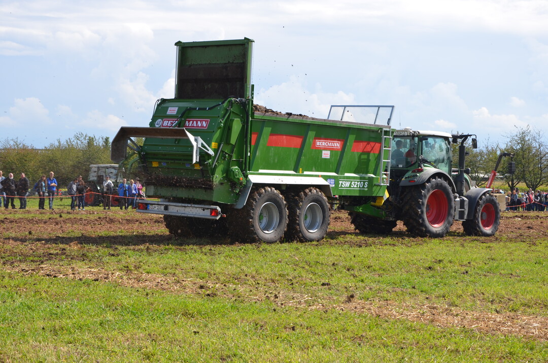 Moderner Festmiststreuer von Bergmann.