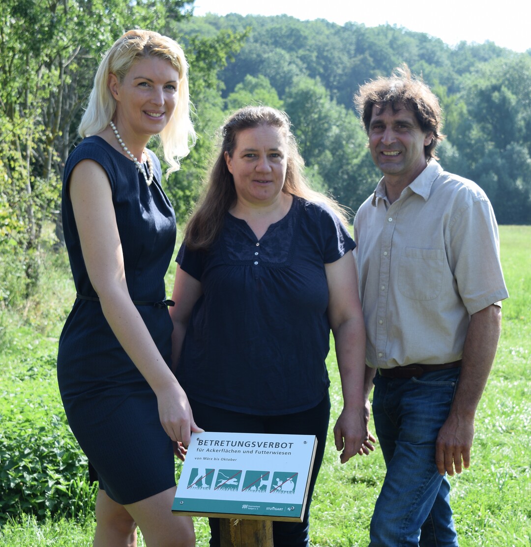 Wollen ein Zeichen setzen: Ines Aufrecht, Wirtschaftsfrderung der Stadt Stuttgart, Christine Knobloch-Hiller, Ortsverein Degerloch, Klaus Brodbeck, Bauernverband Stuttgart. 