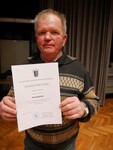 Erhielt für 20-jährige ehrenamtliche Ernteberichterstattung großes Lob und eine Ehrenurkunde - Landwirt Hermann Schmid.