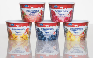Die im Dnnwand-Spritzguss gefertigten Verpackungen lsen bisherige Tiefziehbecher mit Haftetikett ab. Um der starken UV-Strahlung in Asien entgegenzuwirken, sind die runden Becher mit hochpigmentierten Lichtschutzetiketten ausgerstet.