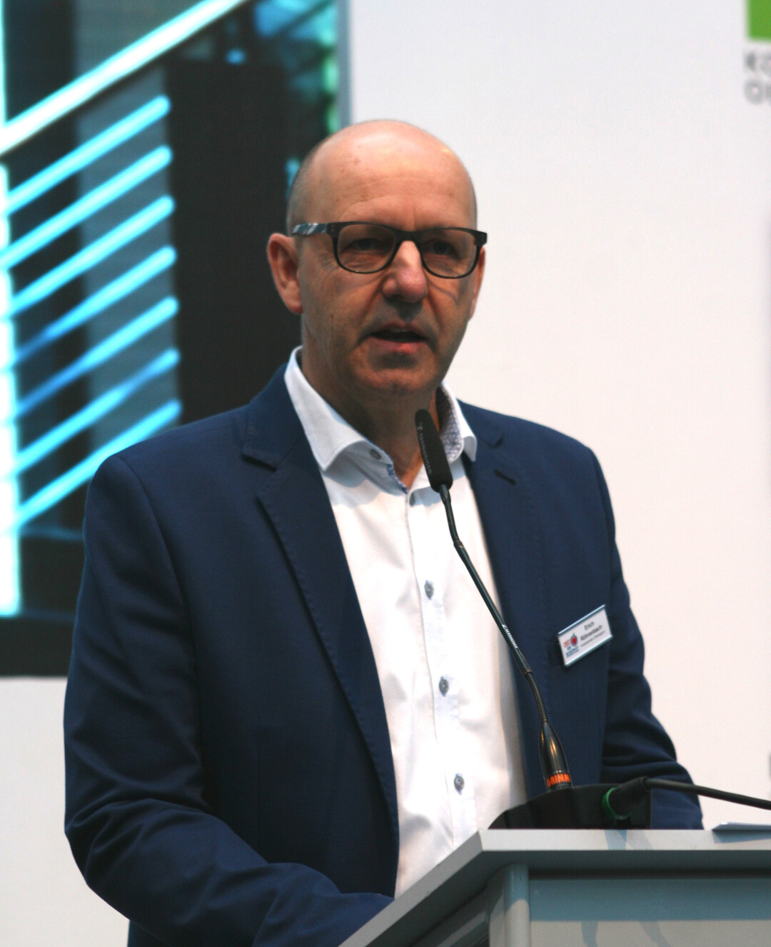 Obstregionsvorsitzender Erich Rhrenbach beklagte die Preismisere am Markt, die die Betriebe ins Mark trifft.