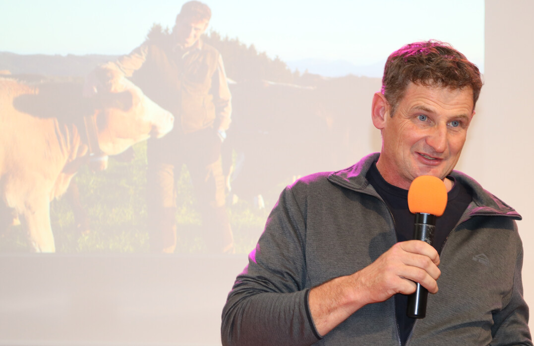 Landwirt Hans Peter Maier aus Leutkirch-Allmishofen hlt seine Rinder ganzjhrig auf der Weide. Fr nachhaltig erzeugtes Fleisch sieht er einen Markt.