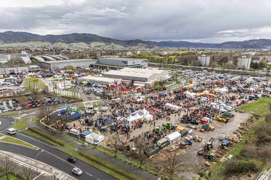 Die fhrende Fachmesse fr Waldwirtschaft und Jagd, die Forst live & Jagd 2024, findet vom 12. bis 14. April 2024 auf dem Messegelnde Offenburg statt. Neben dem fachlichen Austausch gibt es ein umfassendes Rahmenprogramm und die Mglichkeit, sich ber neueste Trends und Entwicklungen der Branche zu informieren.